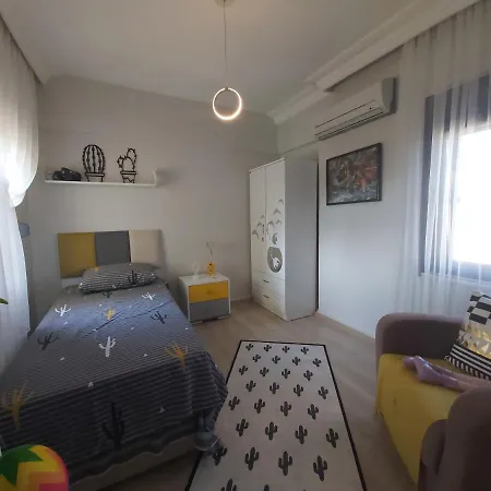 Apartamento Havuzlu Bahceli Muestakil